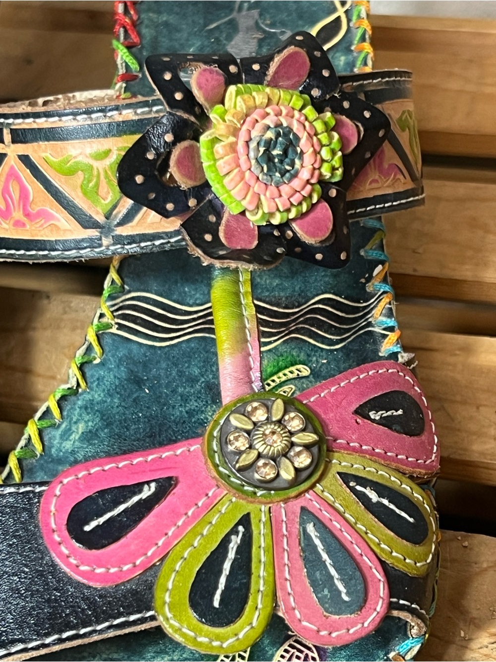 Corkys Women s Teal Floral Slide Heeled Leather Sandals. Size 11 - Picture 2 of 9